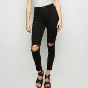 🆕 Free People Black Skinny Jeans. Raw Hem & Cut Knees. NWOT